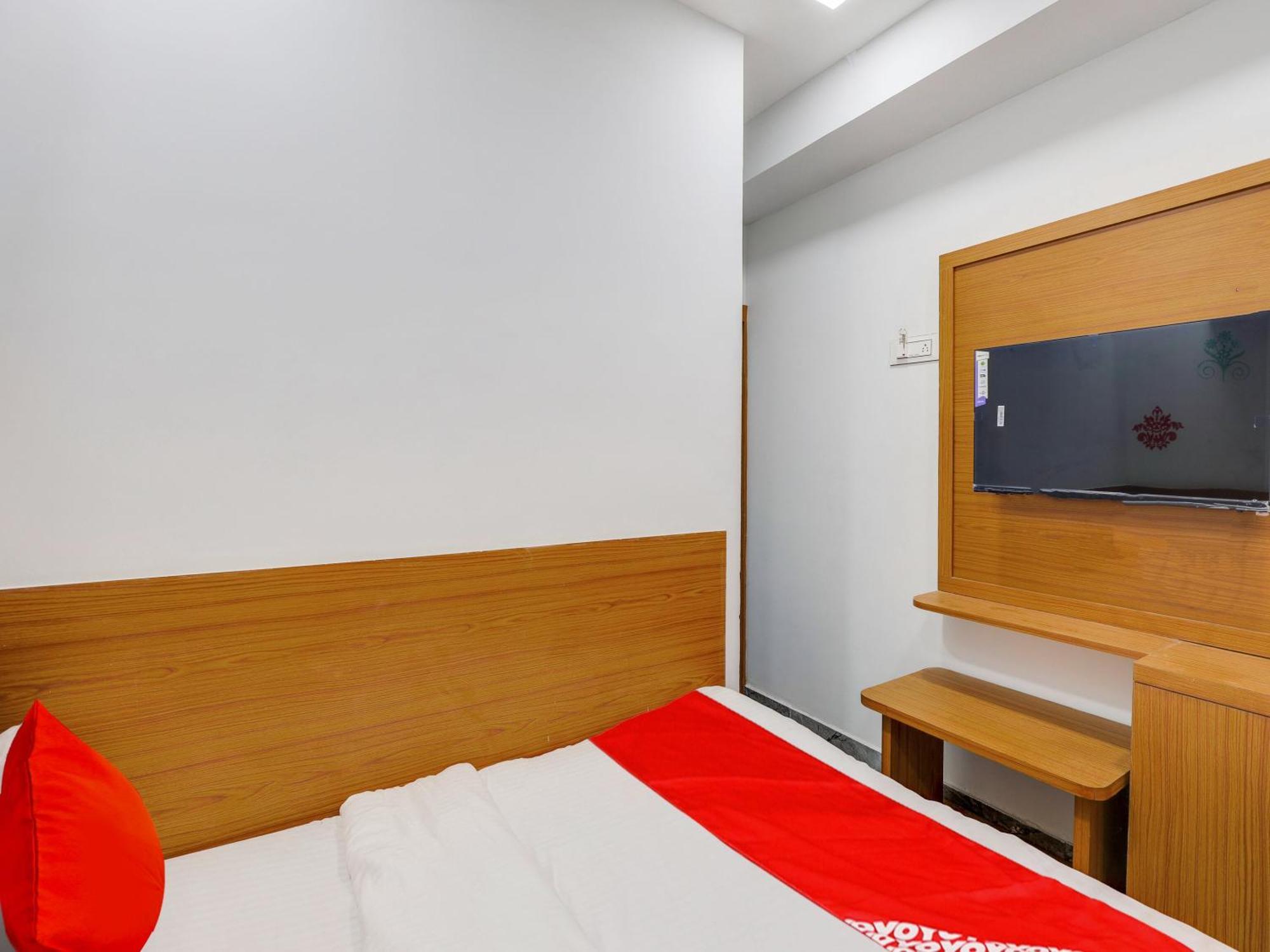 Hotel O Green City Surat Eksteriør bilde
