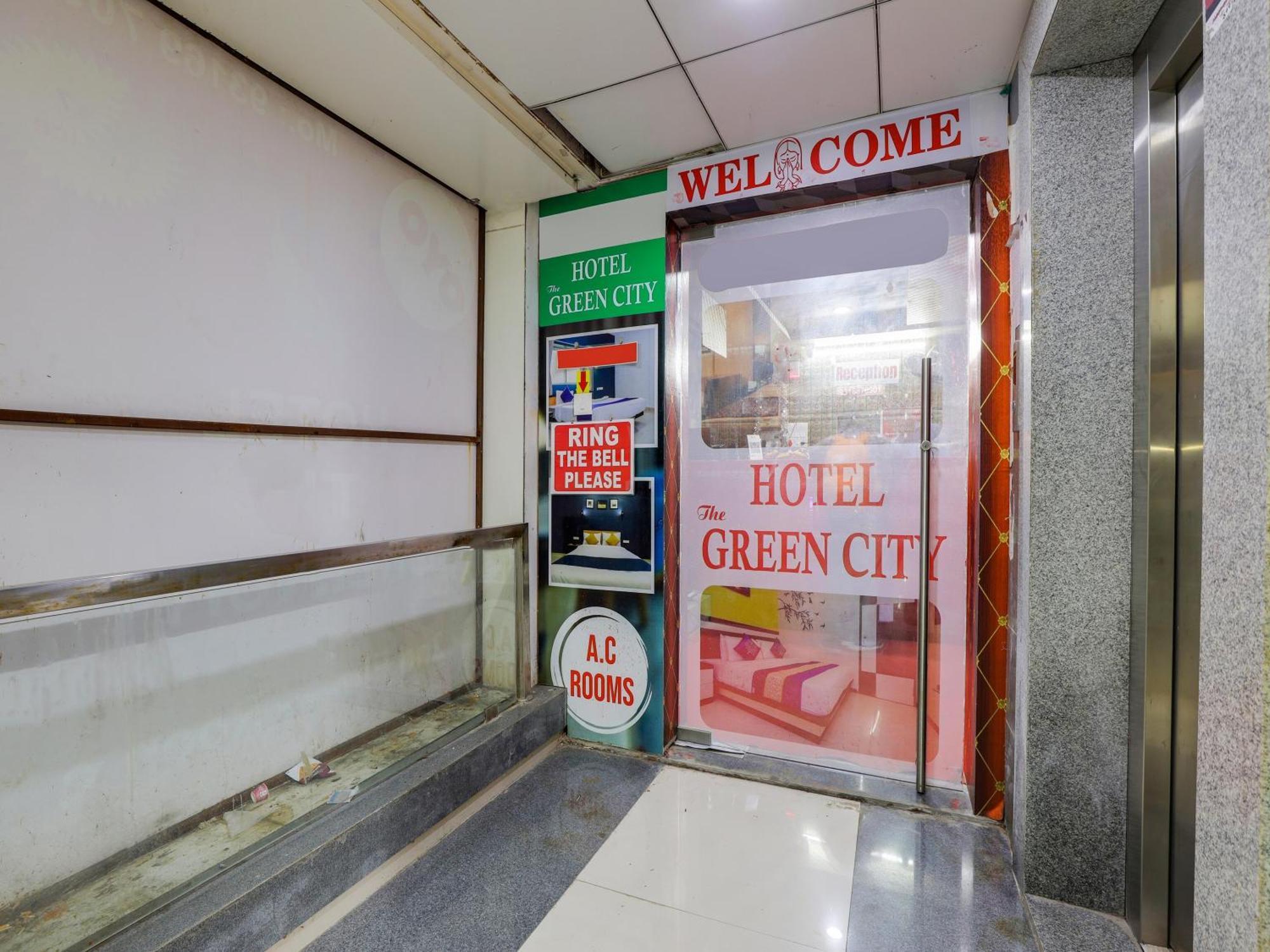Hotel O Green City Surat Eksteriør bilde