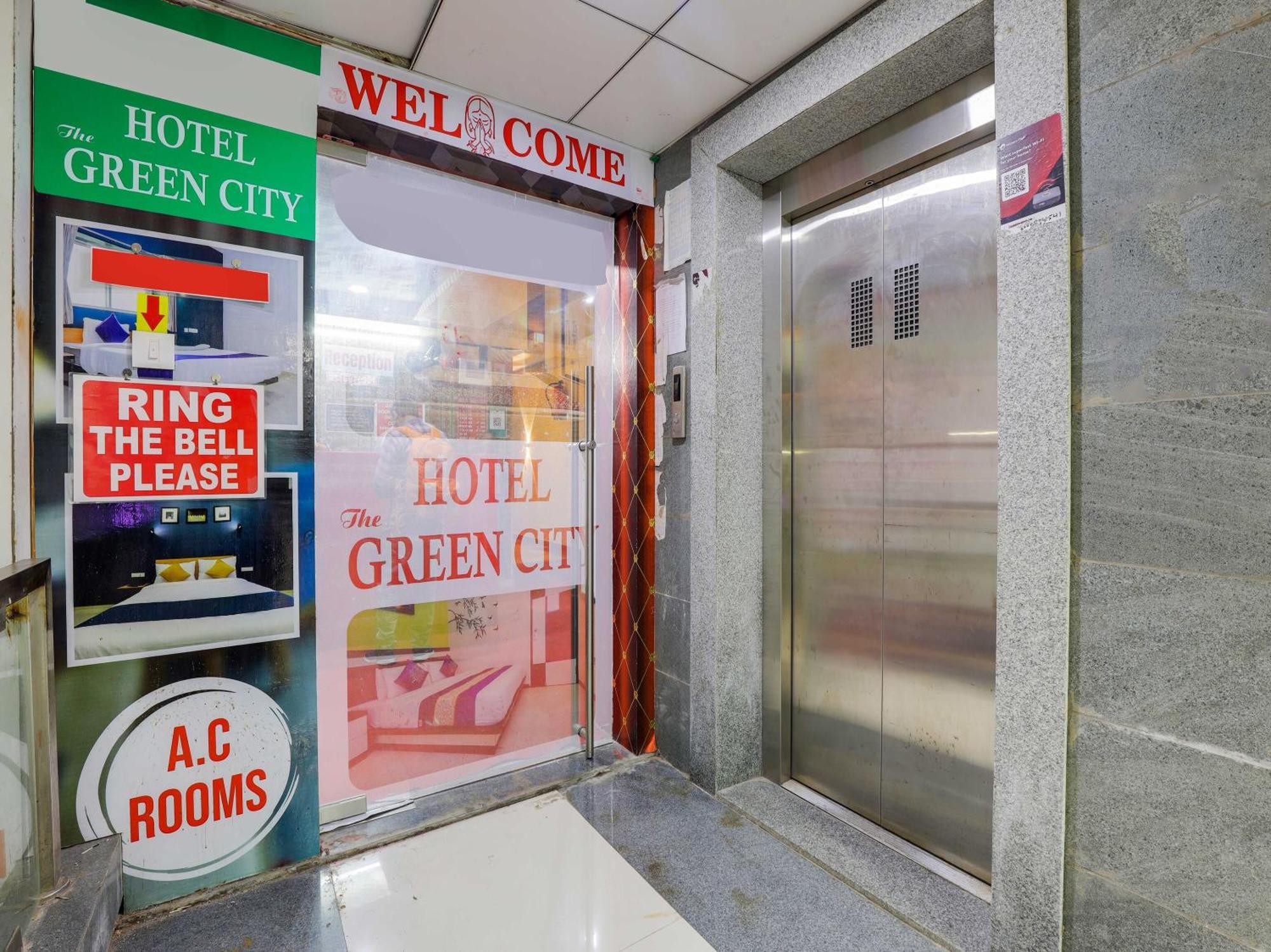 Hotel O Green City Surat Eksteriør bilde